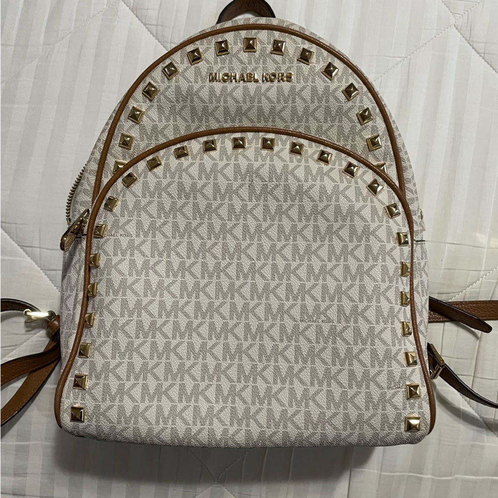 MICHAEL KORS MEDIUM BACKPACK WITH GOLD STUDS